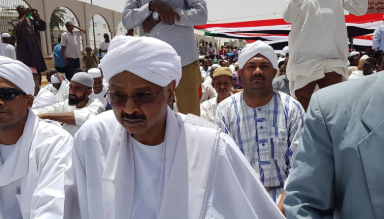 زعيم حزب الأمة السوداني مبارك الفاضل المهدي