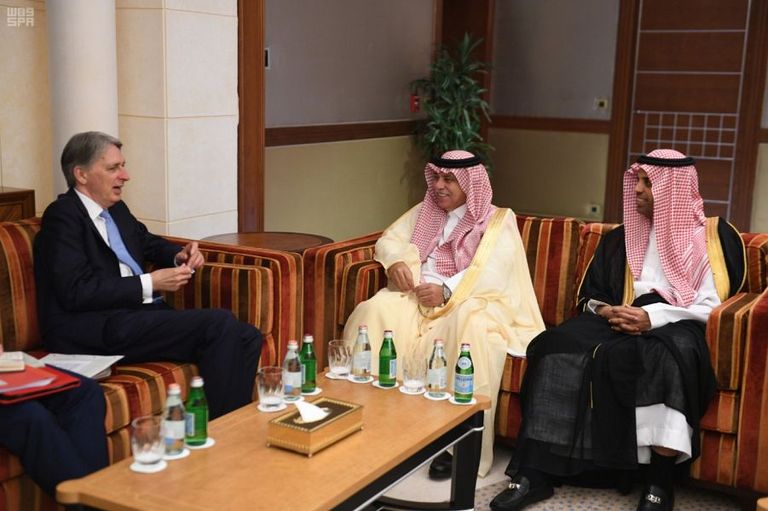 جانب من لقاء اللجنة الاقتصادية السعودية البريطانية