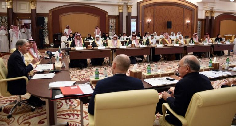جانب من لقاء اللجنة الاقتصادية السعودية البريطانية