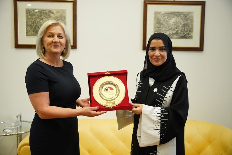 الدكتورة أمل القبيسي ورئيسة برلمان البوسنة والهرسك