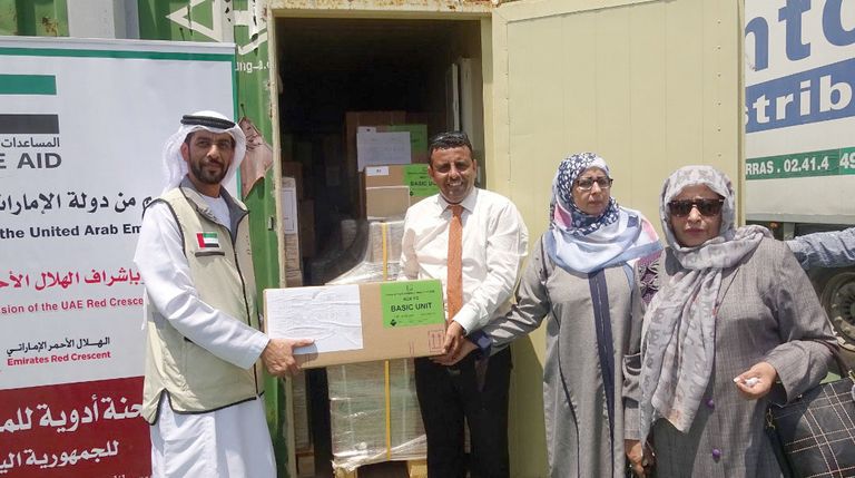 17 مليون مستفيد من المساعدات الإماراتية باليمن