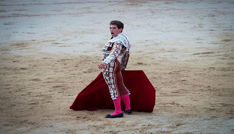 سباقات الثيران الهائجة باحتفالات سان فيرمين التقليدية في نافارا