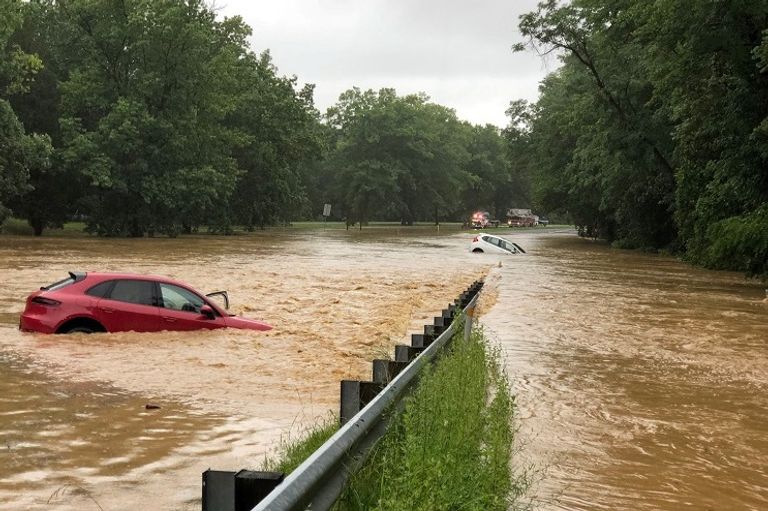 أمطار غزيرة تغرق العاصمة الأمريكية