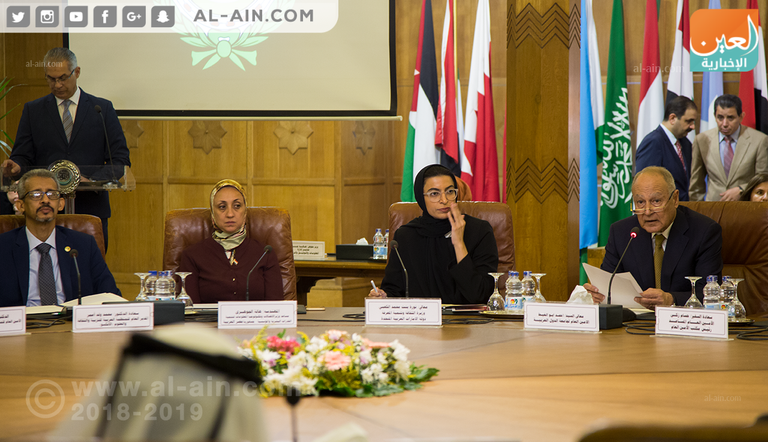 نورة الكعبي وزيرة الثقافة وتنمية المجتمع الإماراتية