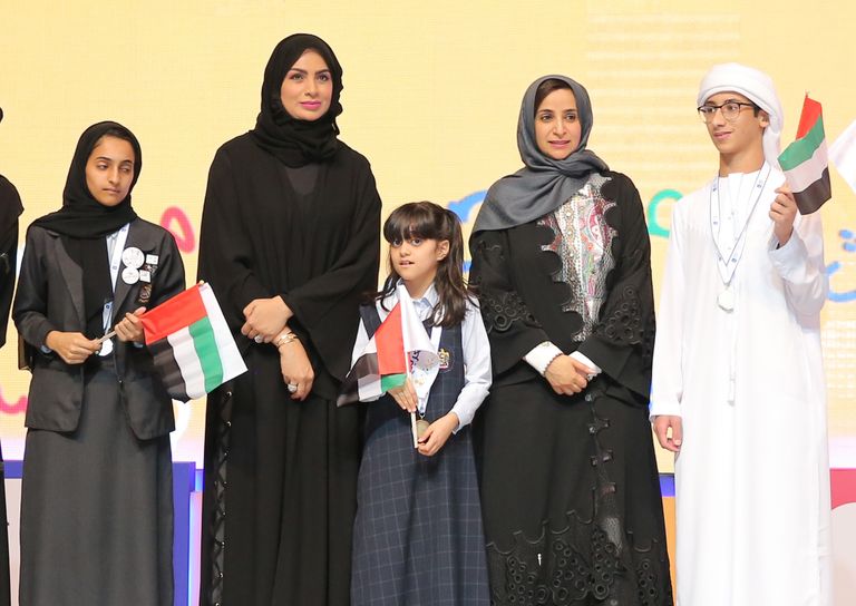 الطالبة مزنة نجيب الفائزة بتحدي القراءة العربي 2019