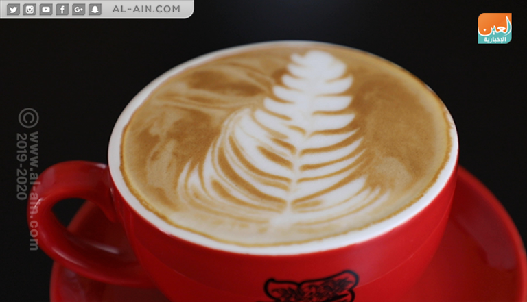 ماتياس أسفا.. شاب إثيوبي احترف الرسم على القهوة