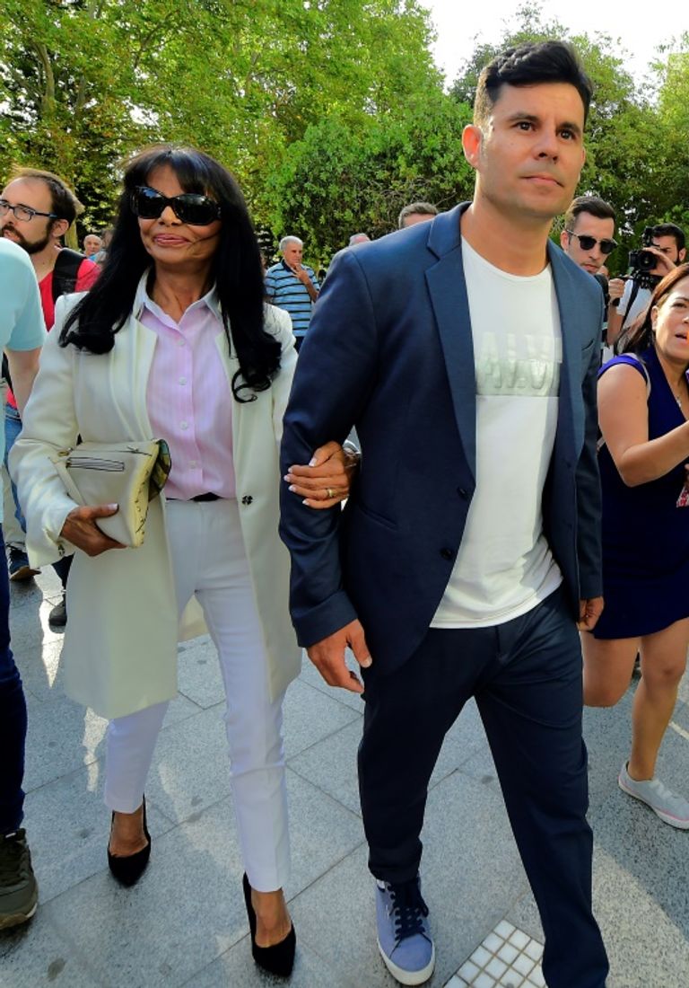 الفنان خوليو إجليسياس