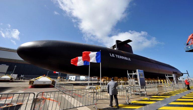 فرنسا تخطط لصنع 6 قطع من الغواصة النووية