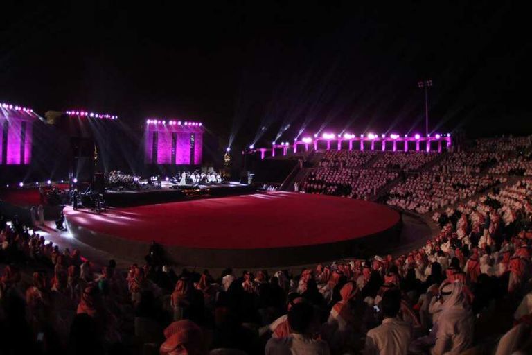 أنغام عبّرت عن سعادتها بحفاوة الاستقبال