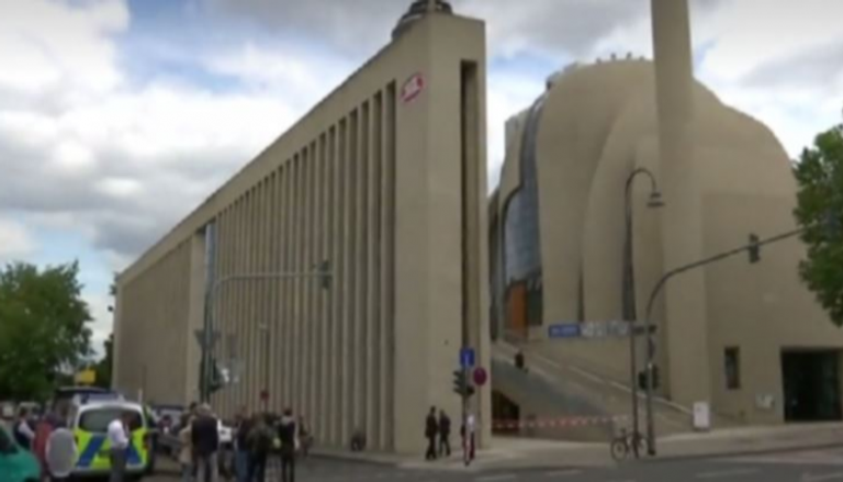 الشرطة تمشط المسجد المركزي بكولونيا الألمانية - أرشيفية