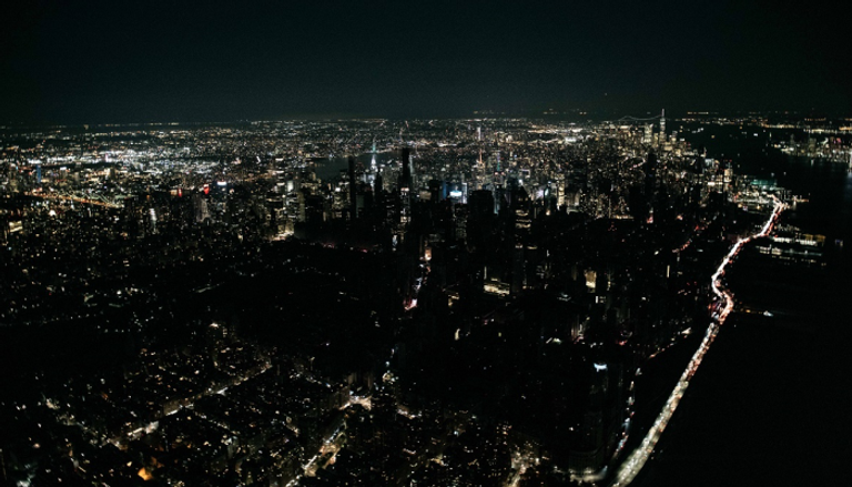 وسط مانهاتن يتضرر من انقطاع الكهرباء