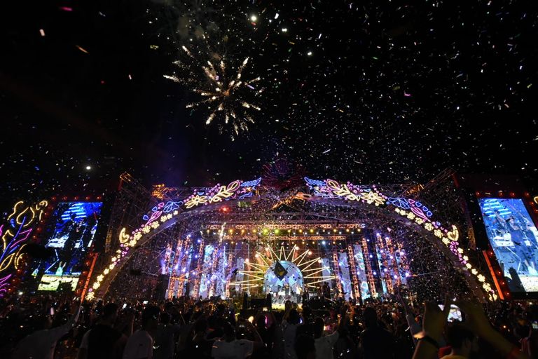 جانب من الحفل على مسرح "درة العروس"