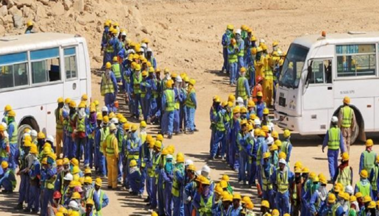 عمال الملاعب في قطر- أرشيفية