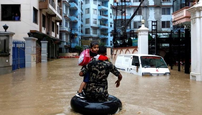 الفيضانات تجتاح معظم ولاية آسام بشمال شرق الهند