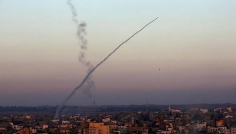 قذيفة صاروخية باتجاه إسرائيل - أرشيفية