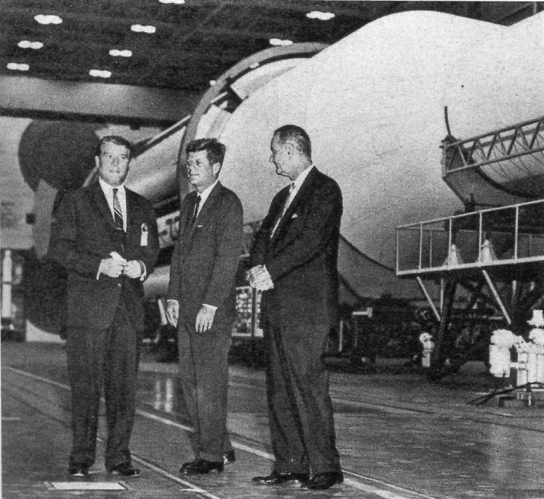 مع جون إف كينيدي