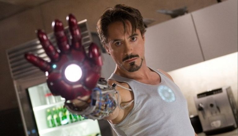 مشهد من فيلم البطل الخارق "أيرون مان"