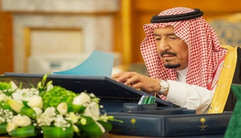 الملك سلمان بن عبدالعزيز خلال ترؤسه مجلس الوزراء السعودي