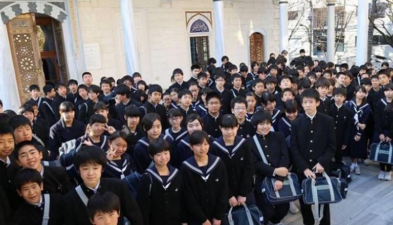 طلاب إحدى المدارس الثانوية في اليابان