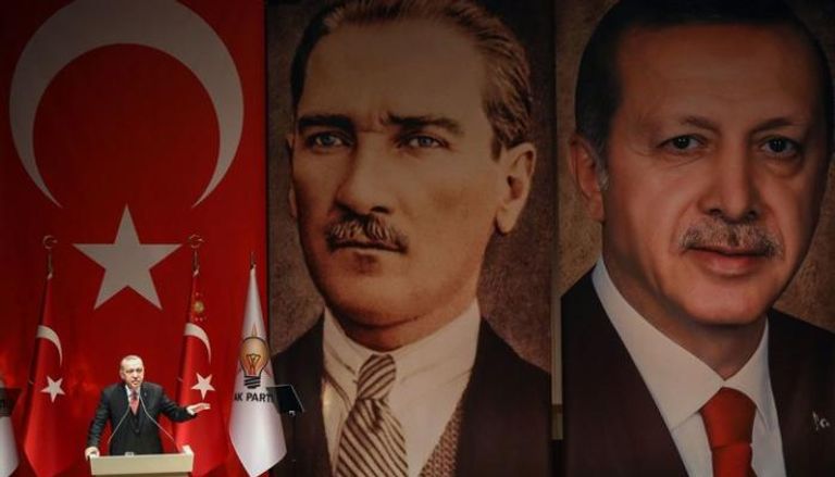 أردوغان فشل في أن يحل مكان أتاتورك في قلوب الأتراك