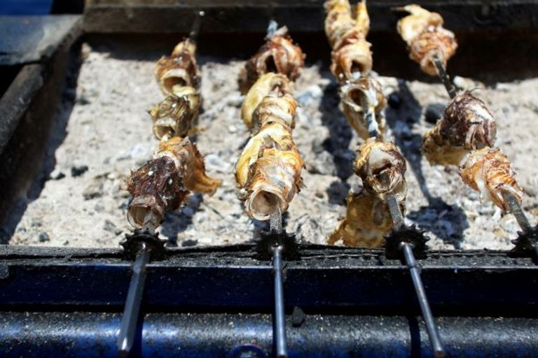 الطاهي ستيليوس جورجيو يقول إن السمكة يمكن تحضيرها بطرق مختلفة