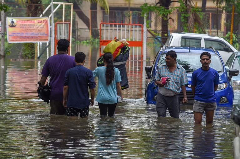 تتكاثر انهيارات المباني في الهند خلال موسم الأمطار