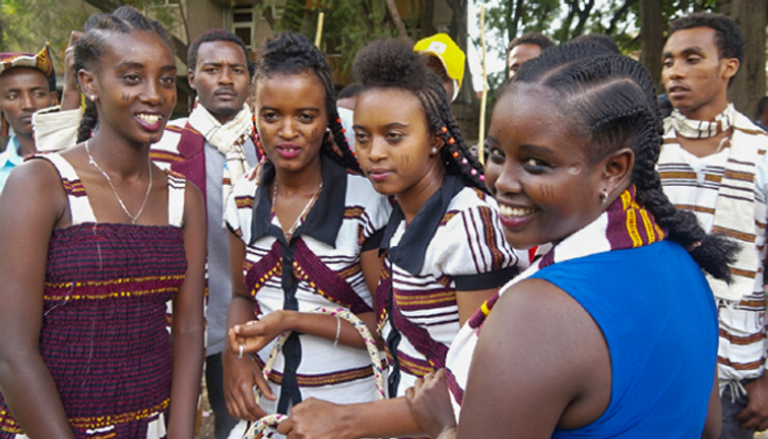 فتيات من قومية السيداما بإثيوبيا-أرشيفية