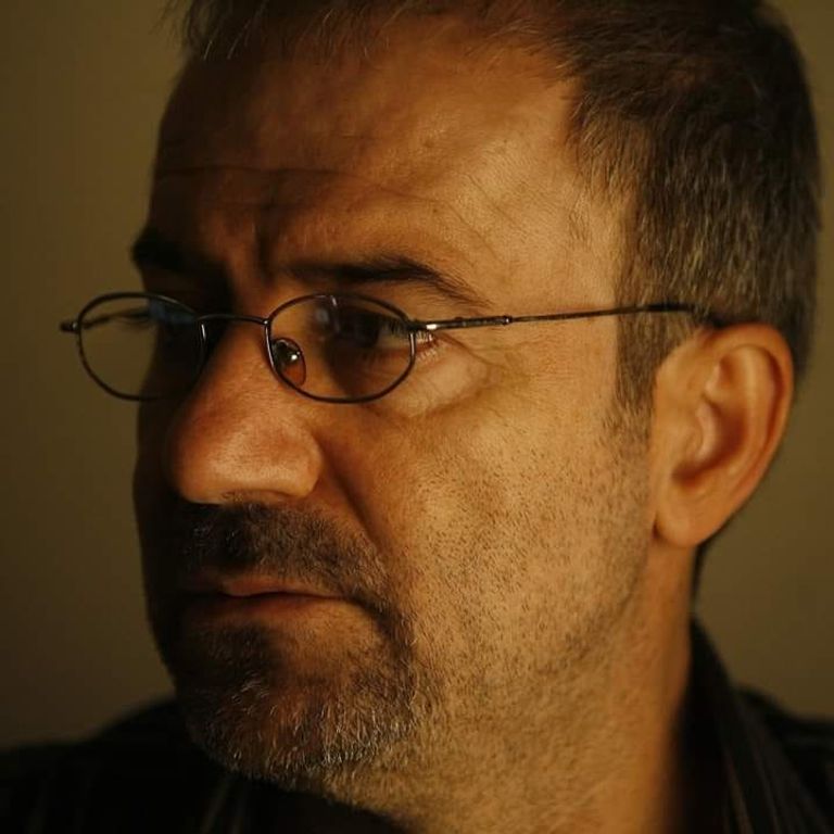 الشاعر السوري حسين بن حمزة