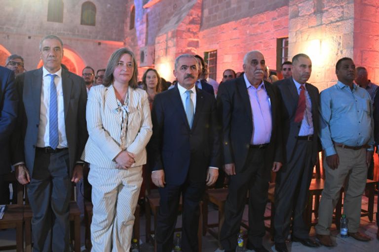 رئيس الوزراء الفلسطيني محمد اشتية خلال الاحتفال