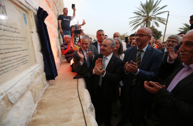 رئيس الوزراء الفلسطيني محمد اشتية خلال الاحتفال