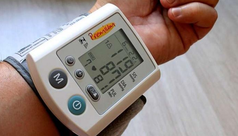 الأطباء في ألمانيا يعتمدون في تشخيص ضغط الدم على قياس الضغطين