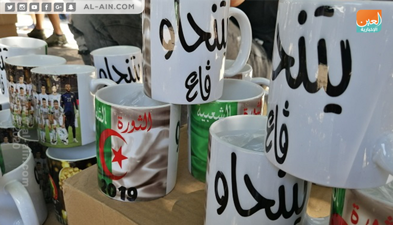 مظاهرات الجمعة 22 بالجزائر مطالب سياسية بنكهة رياضية في مظاهرات الجزائريين