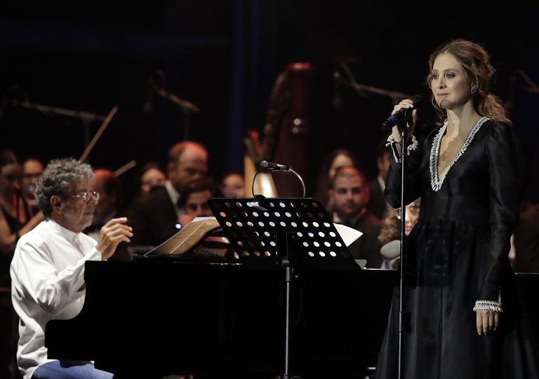 ياسمينا جنبلاط تشدو في مهرجان بيت الدين