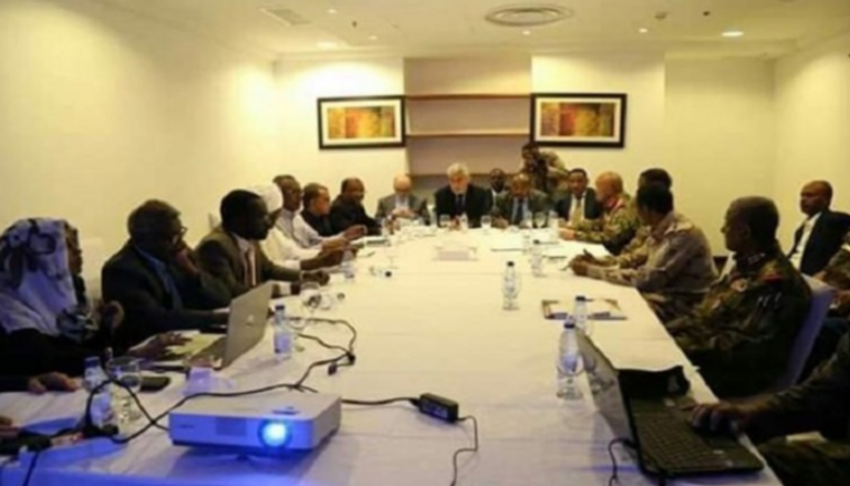 طرفا الاتفاق في السودان خلال مفاوضاتهما - أرشيفية