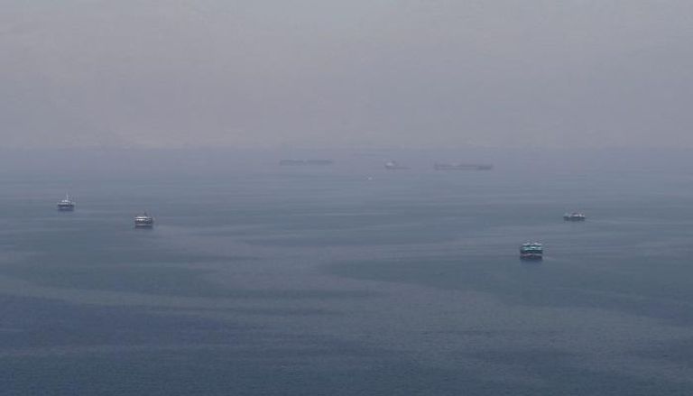 سفن تجارية في مضيق هرمز - رويترز 