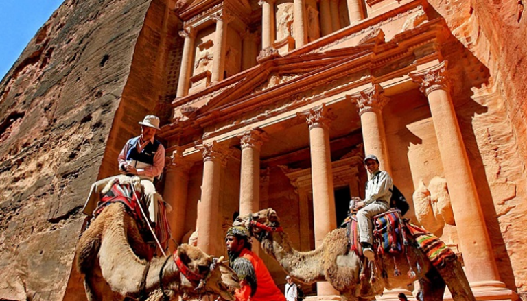 يتوقع الأردن نمو أعداد السياح القادمين للمملكة 10% العام الحالي