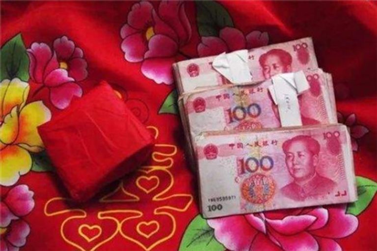 آداب الزفاف التقليدي بالصين جانب من إحدى حفلات الزفاف التقليدي بالصين