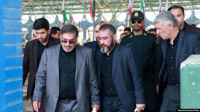 جانب من اجتماع أمني في قاعدة خاتم الأنبياء تهديدات إيران لحرية الملاحة تثير تنديد دولي