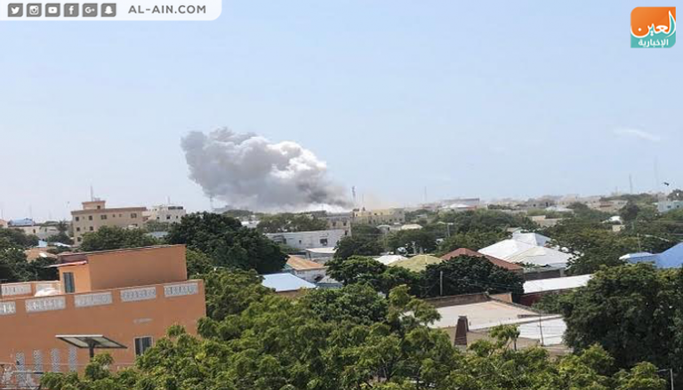 أعمدة دخان تتصاعد في سماء العاصمة الصومالية