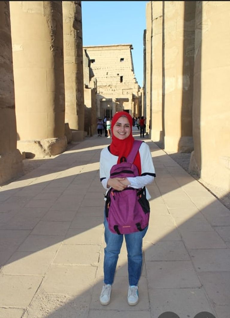 الطالبة المصرية دعاء الحداد 