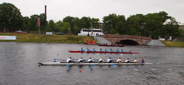 المئات شاركوا في مهرجان فونتانكا بروسيا