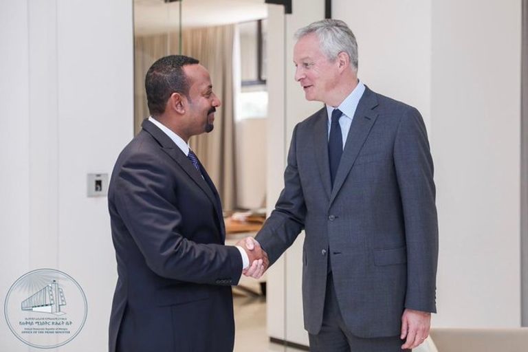 رئيس الوزراء الإثيوبي آبي أحمد خلال استقبال الوزير الفرنسي