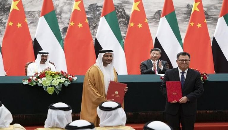 الشيخ محمد بن زايد آل نهيان والرئيس الصيني شي جين بينغ