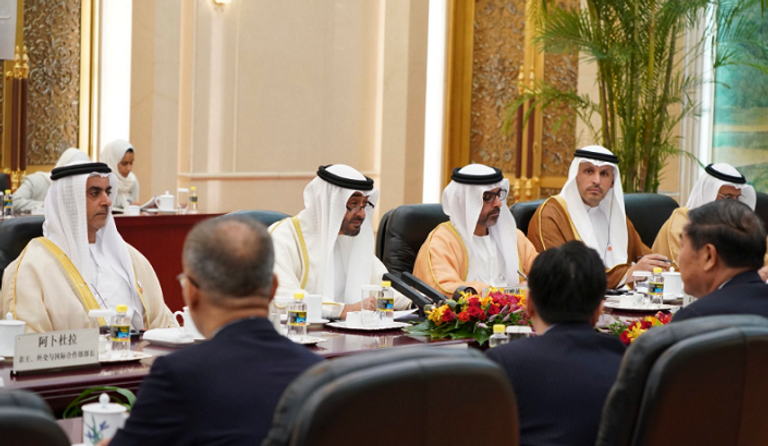 الشيخ محمد بن زايد آل نهيان ورئيس مجلس الدولة الصيني