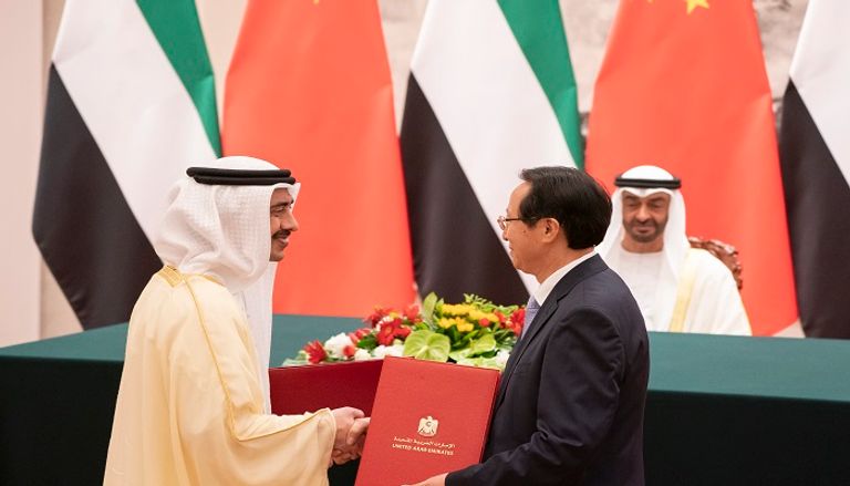 ولي عهد الإمارات والرئيس الصيني شهدا مراسم التوقيع