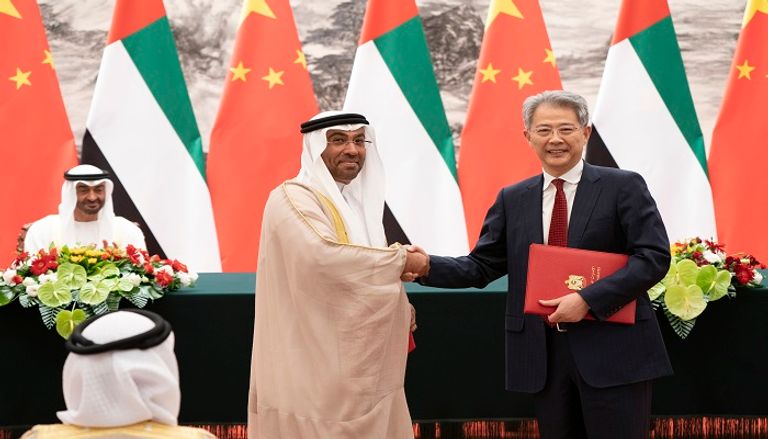 ولي عهد الإمارات والرئيس الصيني شهدا مراسم التوقيع