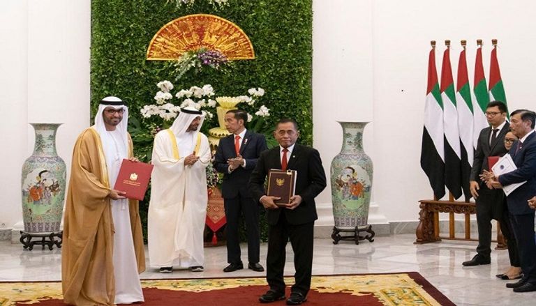 الشيخ محمد بن زايد آل نهيان والرئيس الإندونيسي