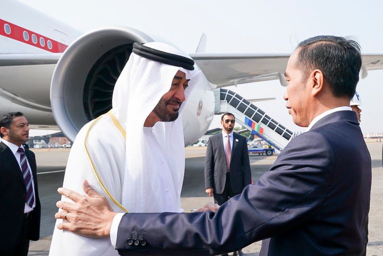 الشيخ محمد بن زايد آل نهيان يصل إلى إندونيسيا