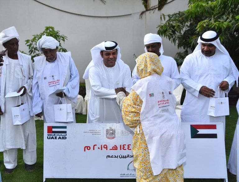 عدد من حضور حفل سفارة الإمارات للحجيج السودانيين