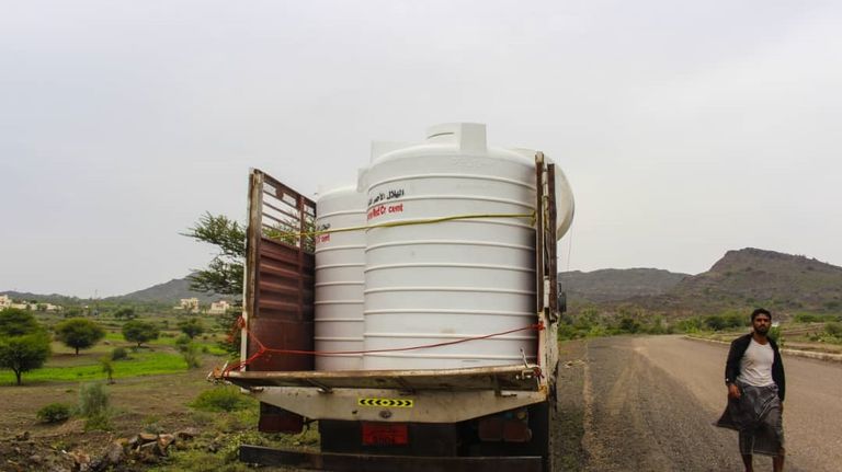 مساعدات إماراتية لأهالي الضالع اليمنية